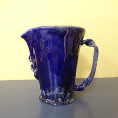 Curvey Pitcher in Blues