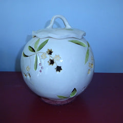 Round Lantern with Leaves and Flowers